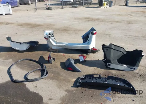 2020 Toyota Prius Xle Awd-E from USA, damaged, VIN JTDL9RFU8L3018394